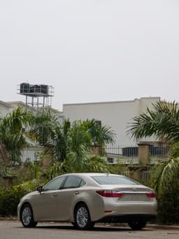 2013 Lexus ES350 - photo 2 of 10 | BSF Cars