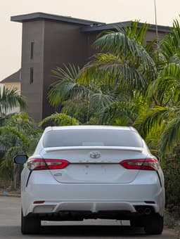 2018 Toyota Camry se - photo 2 of 5 | BSF Cars