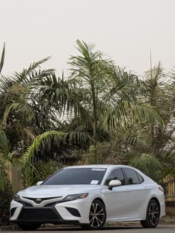 2018 Toyota Camry se - photo 4 of 5 | BSF Cars