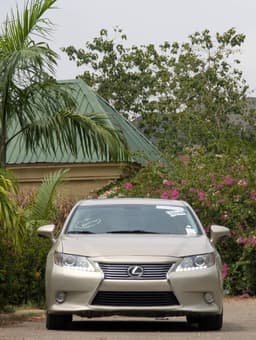 2013 Lexus ES 350 - photo 4 of 8 | BSF Cars