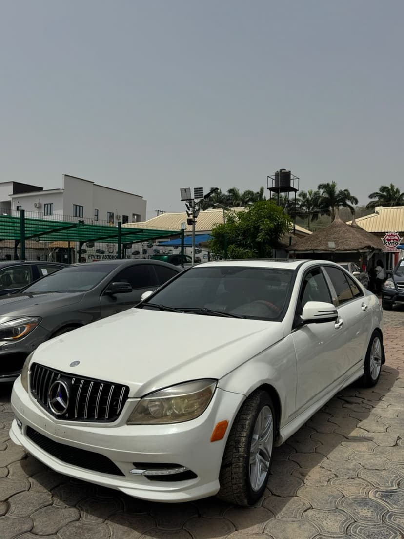 Mercedes-Benz C300 2009 for sale in FCT - Abuja - ₦7,000,000