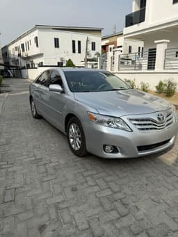 2011 Toyota Camry - photo 2 of 8 | BSF Cars
