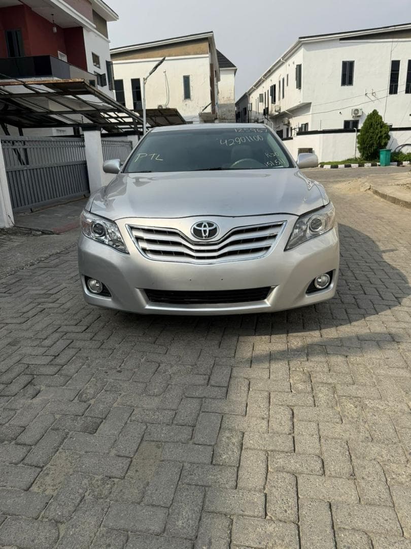 Toyota Camry 2011 for sale in Lagos - ₦10,000,000