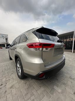 2016 Toyota Highlander - photo 2 of 13 | BSF Cars